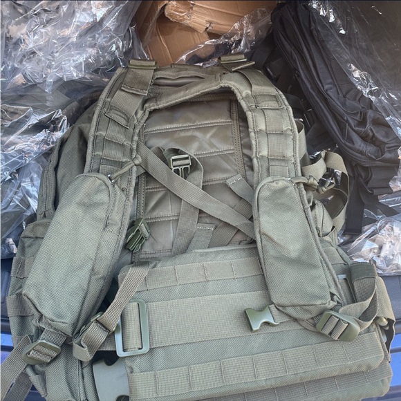 Large Green Tactical Backpack - Picture 2 of 2